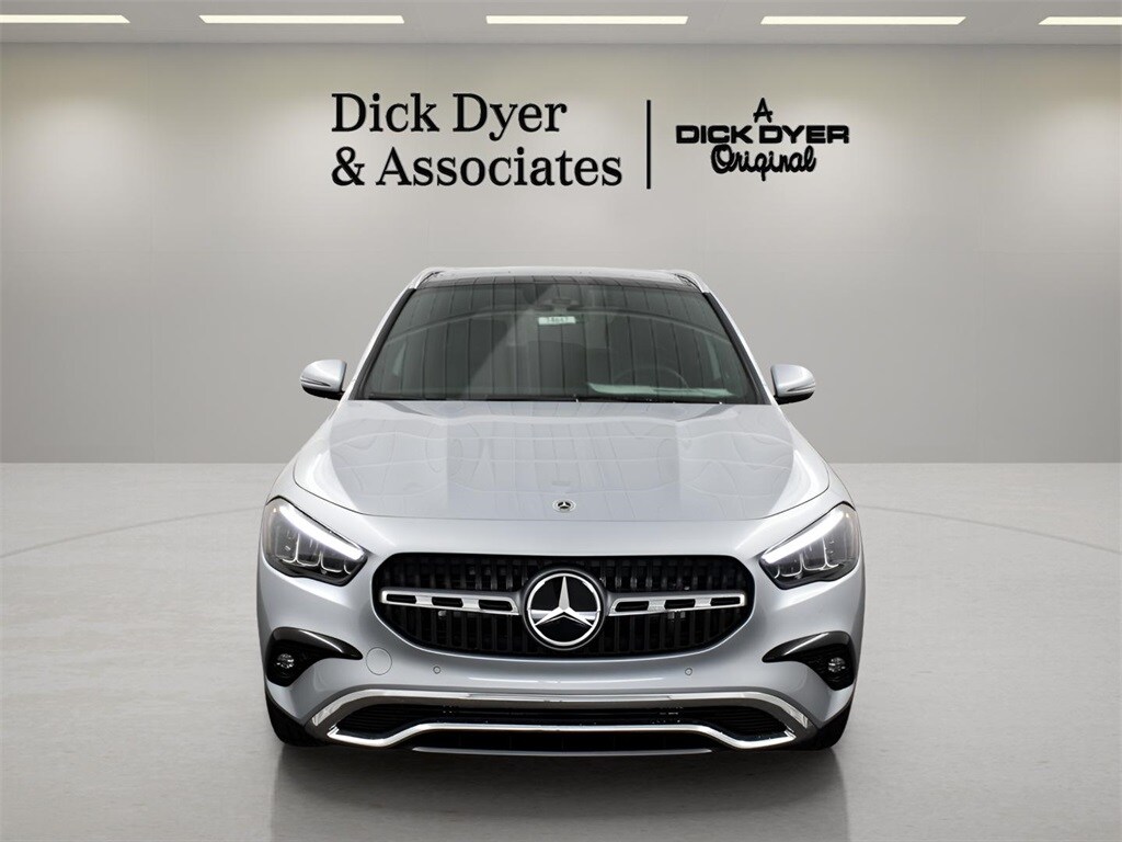 2025 Mercedes Benz GLA 250 photo 2