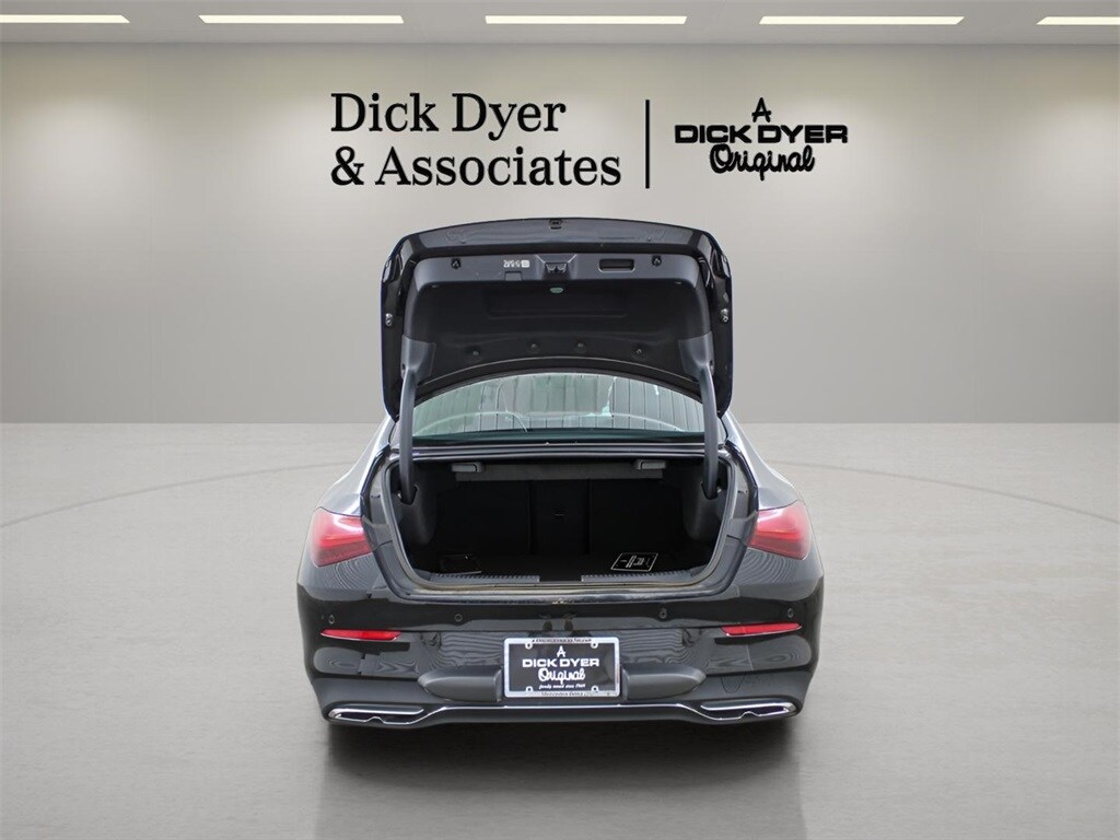 2025 Mercedes Benz CLA 250 photo 3