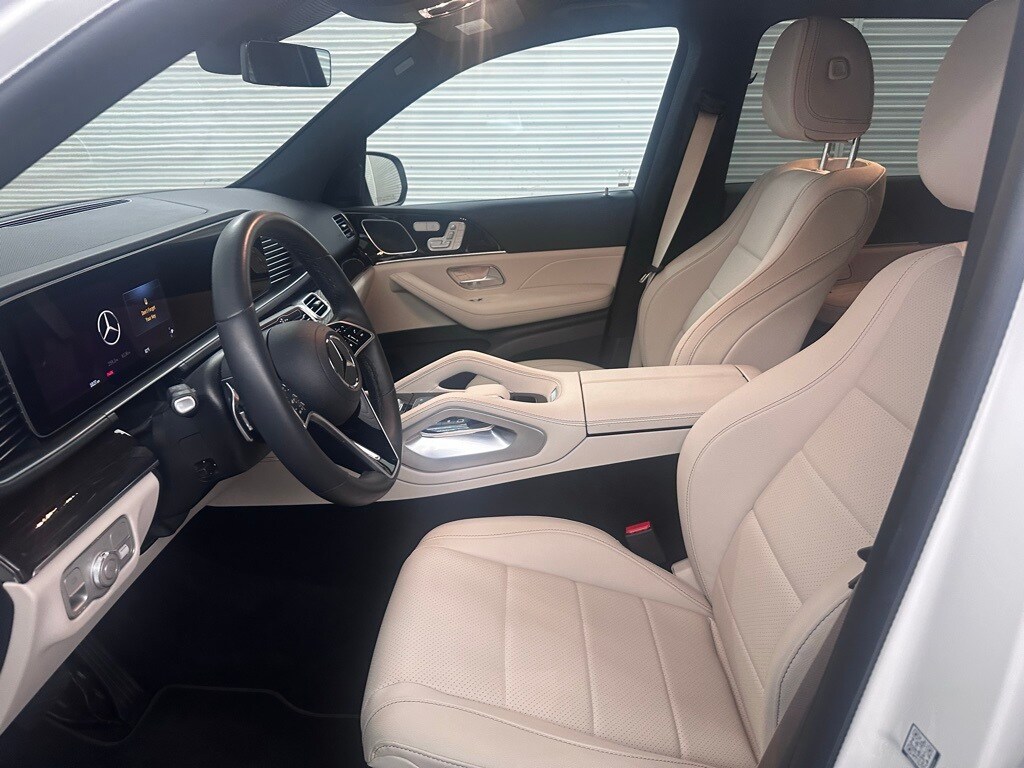 2025 Mercedes Benz GLE 350 4MATIC photo 2