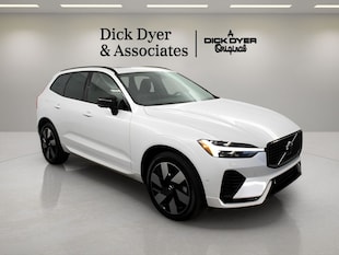 2025 Volvo XC60 plug-in hybrid T8 Plus SUV