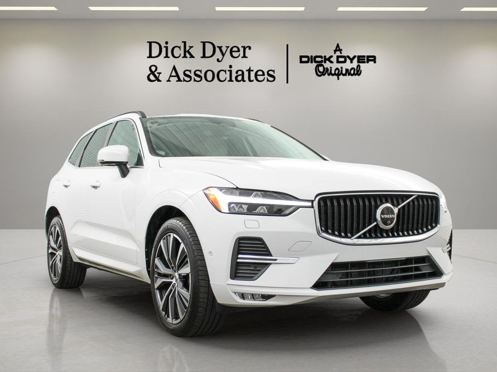 2022 Volvo XC60 SUV 