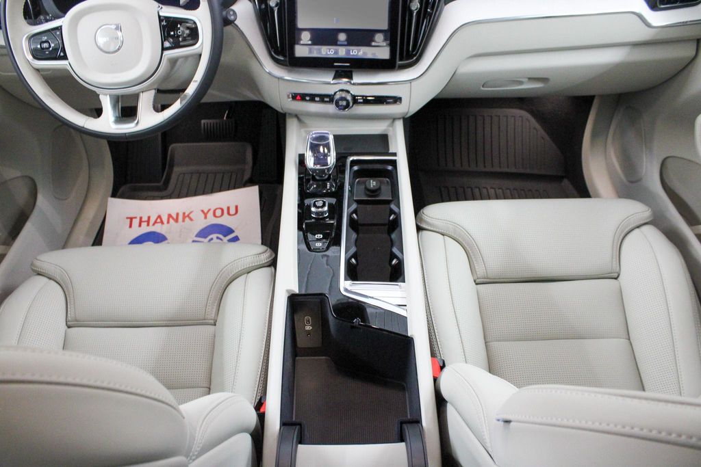 2026 Volvo XC60 Ultra - Photo 15