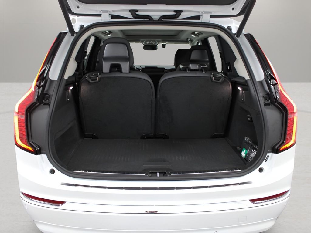 New Vehicles 2025 Volvo XC90 plug-in hybrid For Sale at Dick Dyer