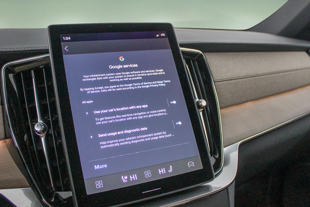 2026 Volvo XC90 Plus - Photo 14