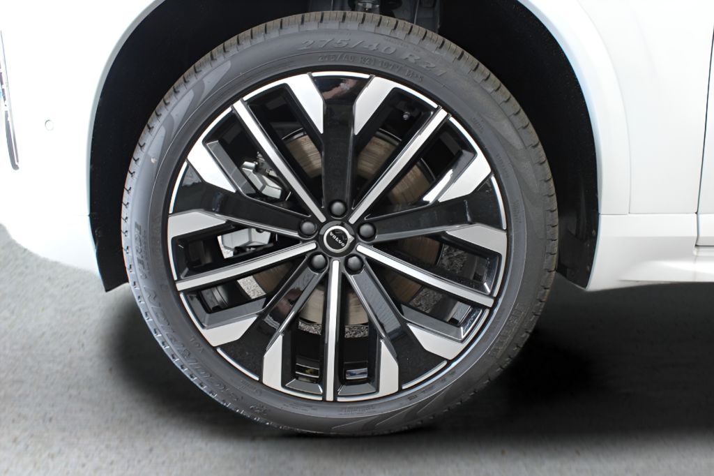 New 2026 Volvo XC90 plug-in hybrid for sale in Columbia SC | Stock
