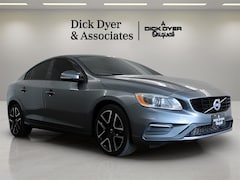 2017 Volvo S60 T5 AWD Dynamic Sedan