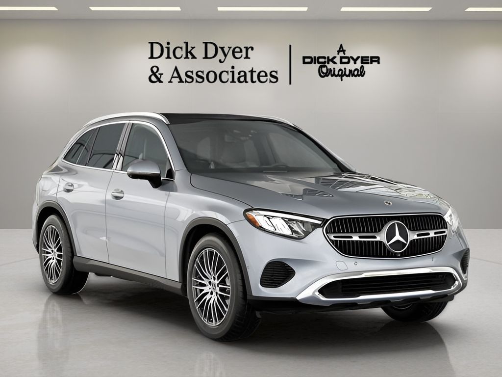 2026 Mercedes-Benz GLC
