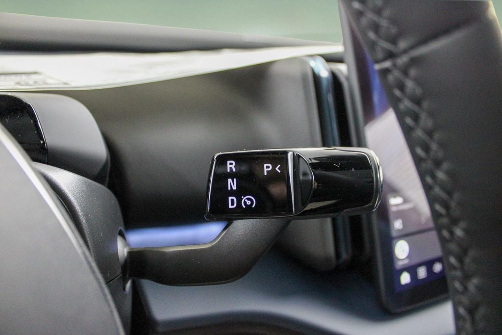2026 Volvo EX30 Ultra - Photo 16