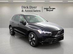 2025 Volvo XC60 plug-in hybrid T8 Plus SUV