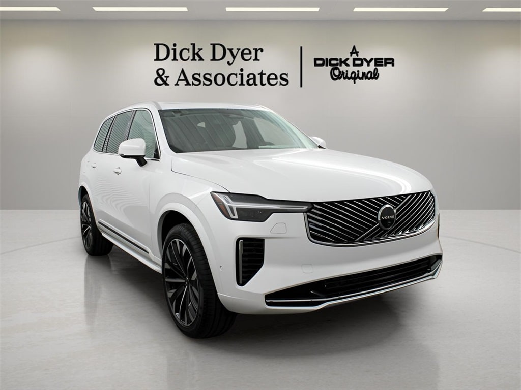 2026 Volvo XC60 Ultra's photo