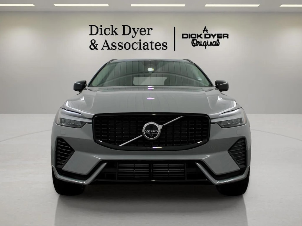 Used 2025 Volvo XC60 plug-in hybrid T8 Ultra SUV