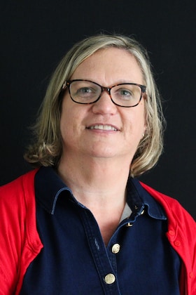 Staff member Wendy Painter from ID_6b8f8101b504