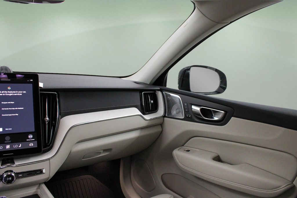 2026 Volvo XC60 Ultra - Photo 13