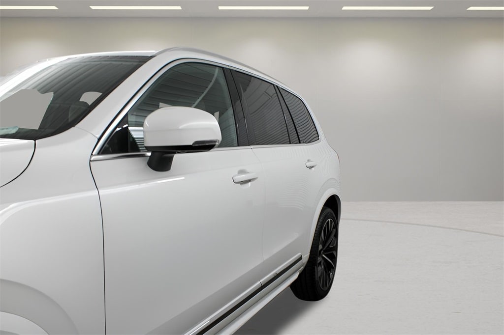 New 2026 Volvo XC60 plug-in hybrid T8 Ultra SUV