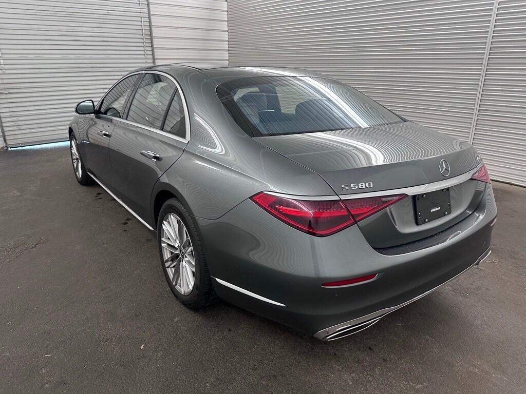 2023 Mercedes Benz S 580 4MATIC photo 2