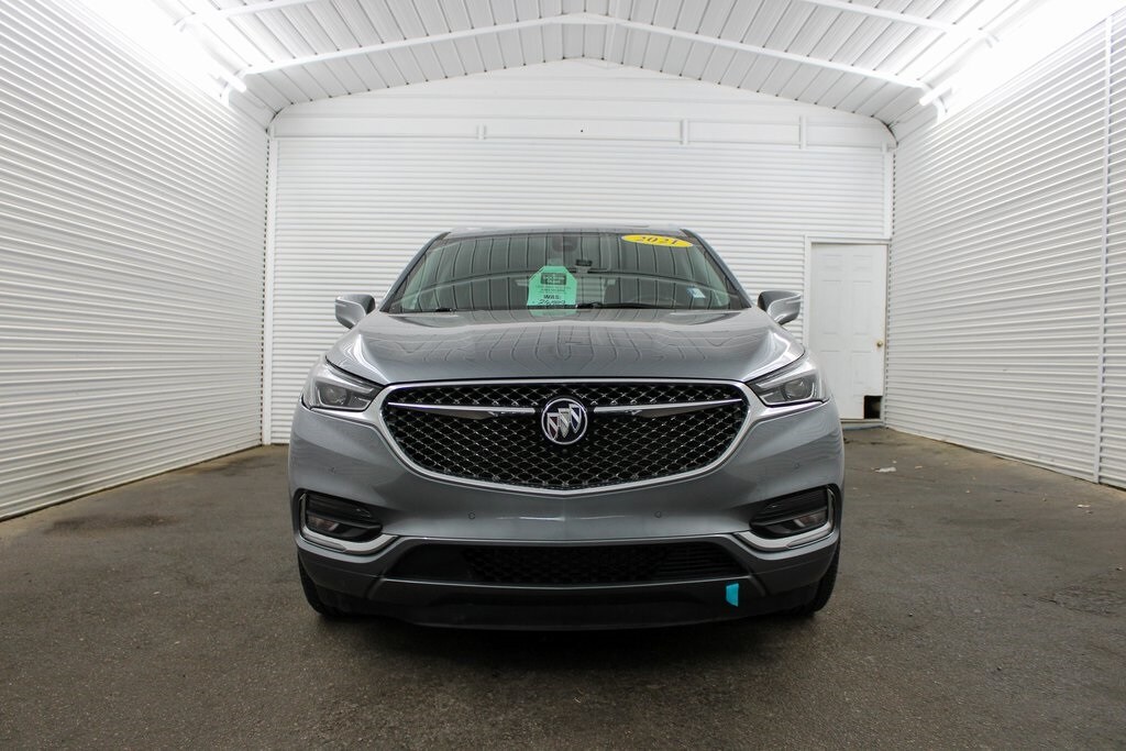 2021 Buick Enclave Avenir photo 2