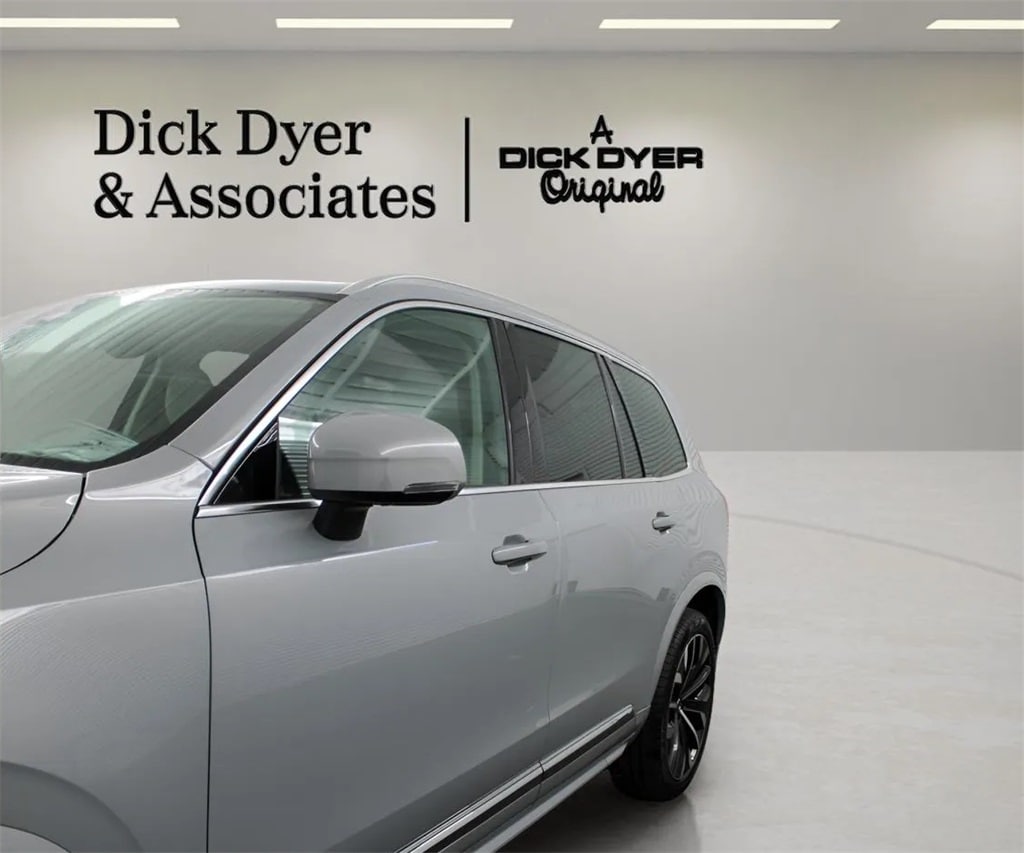 New 2026 Volvo XC90 B6 Ultra 7-Seater SUV