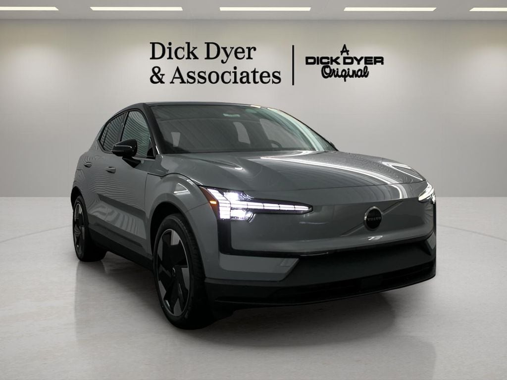 2026 Volvo EX30 Twin Motor Performance Plus's photo