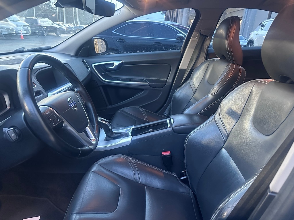 Used 2017 Volvo S60 T5 AWD Dynamic Sedan