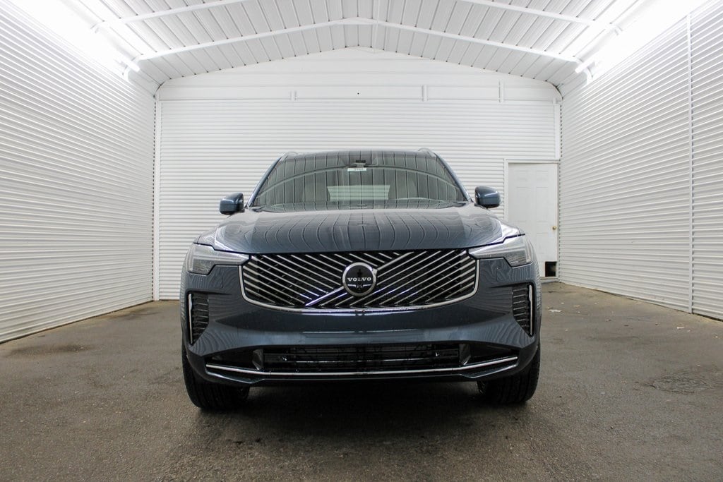 New 2026 Volvo XC90 B6 Plus 7-Seater SUV