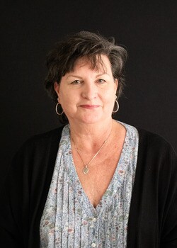 Staff member Tina Evans from ID_6b8f8101b504