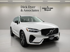 2025 Volvo XC60 B5 Core SUV