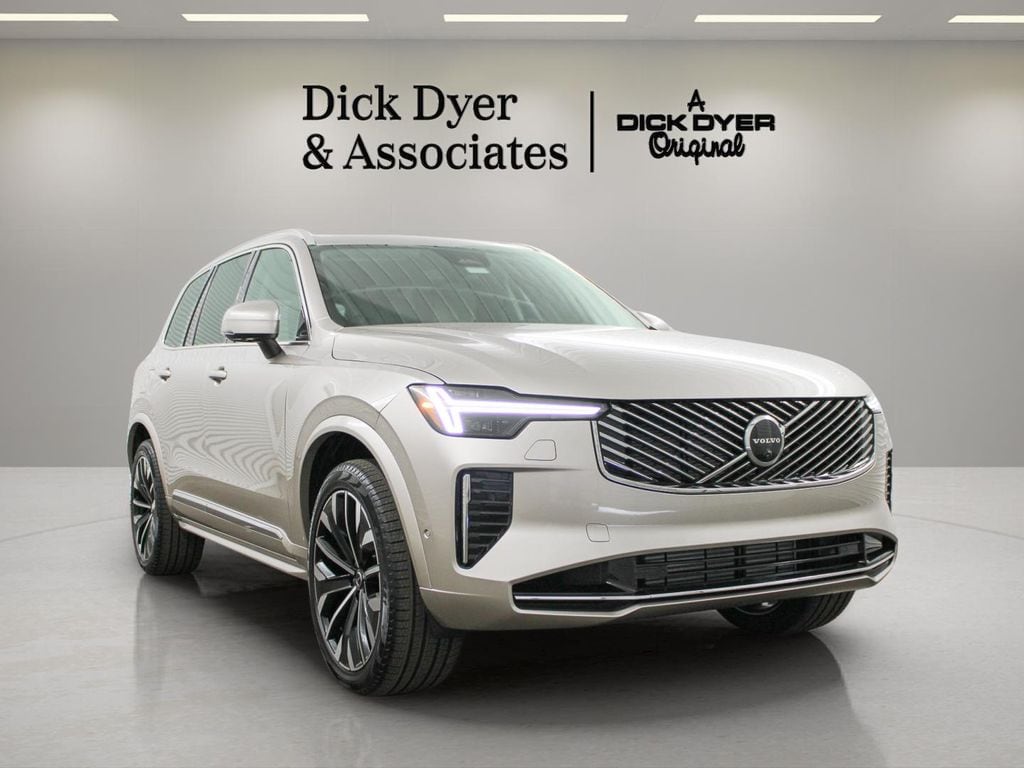 2026 Volvo XC90 T8 Recharge Ultra Bright 4WD's photo