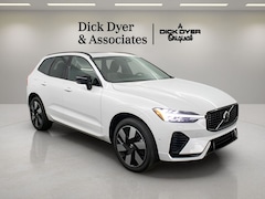 2024 Volvo XC60 plug-in hybrid T8 Plus Dark SUV