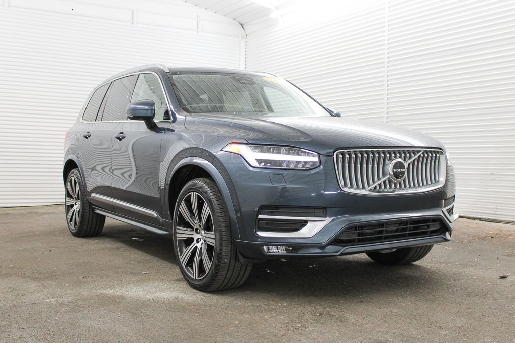 2025 Volvo XC90 SUV 