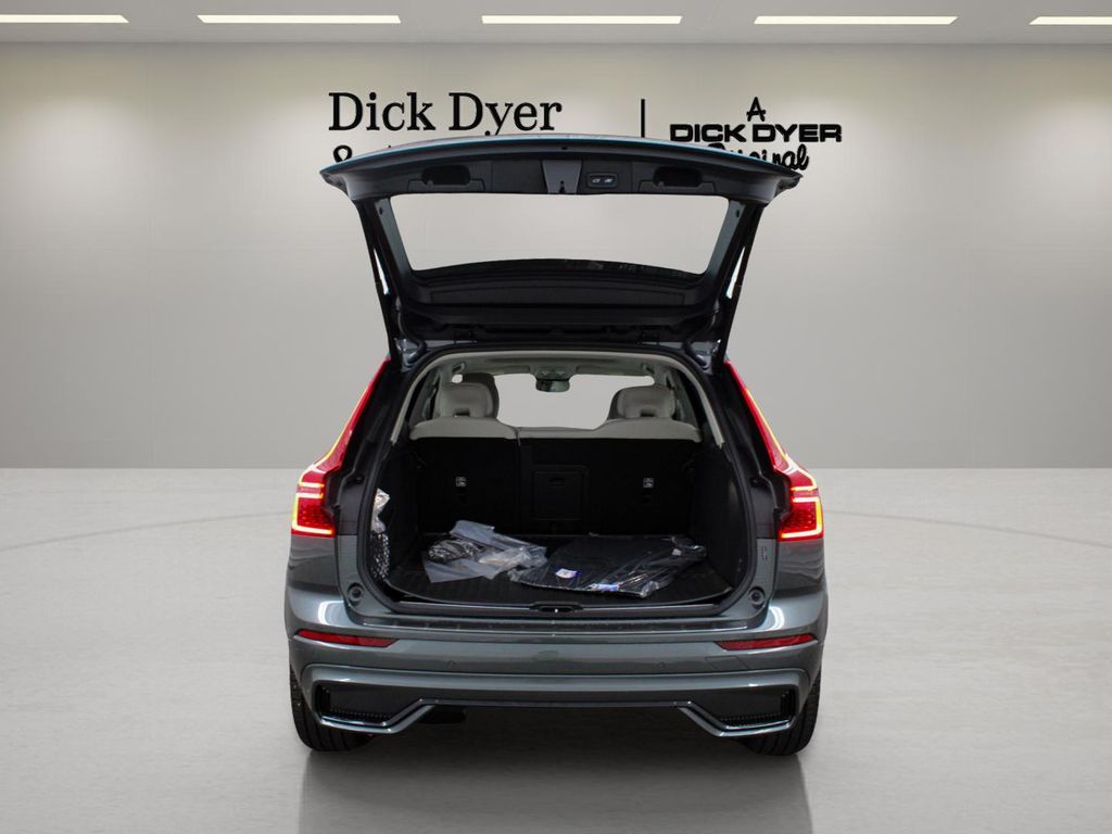 2026 Volvo XC60 Ultra - Photo 21