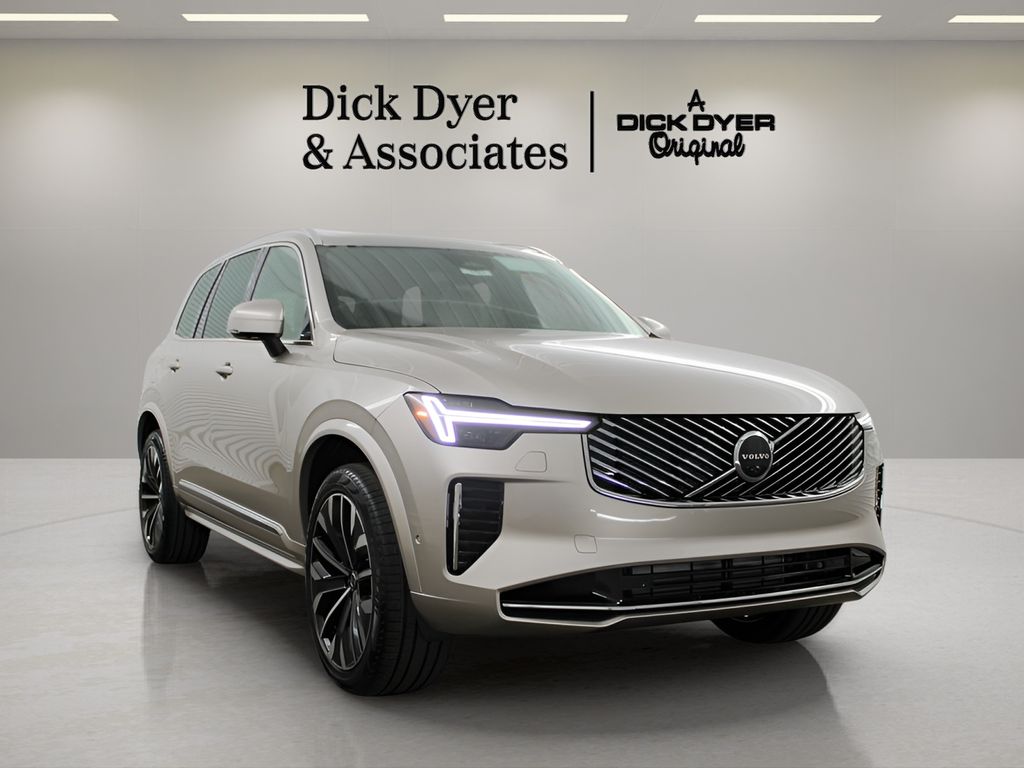 2026 Volvo XC90 T8 Recharge Plus Bright 7-Seat 4WD's photo