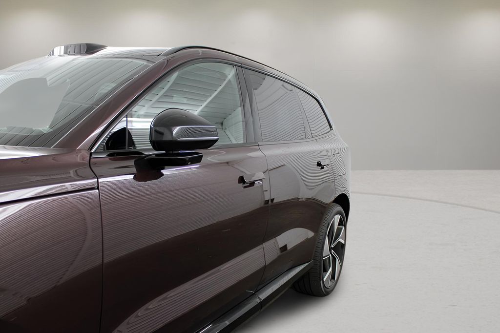 2025 Volvo EX90 Ultra - Photo 11