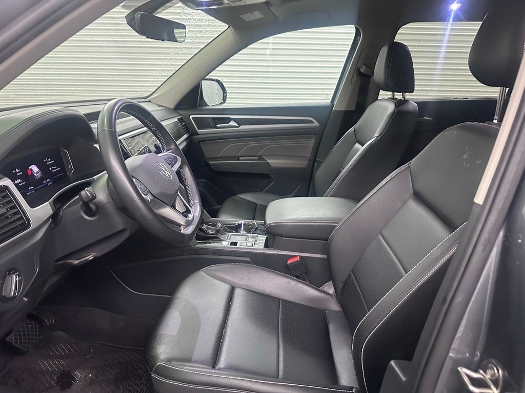 Used 2023 Volkswagen Atlas 3.6L V6 SE w/Technology SUV