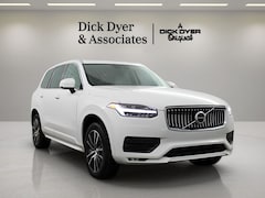 2020 Volvo XC90 T5 Momentum 7 Passenger SUV