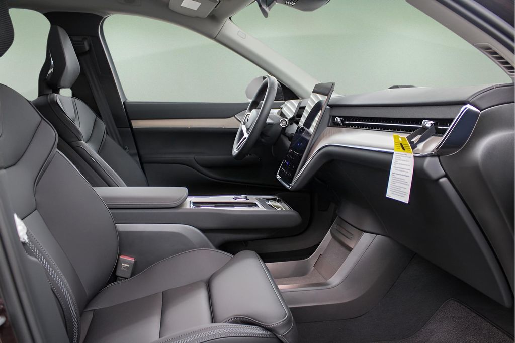 2025 Volvo EX90 Ultra - Photo 34