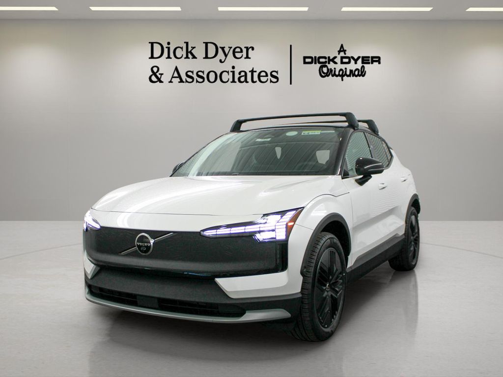 2026 Volvo EX30 Ultra - Photo 7