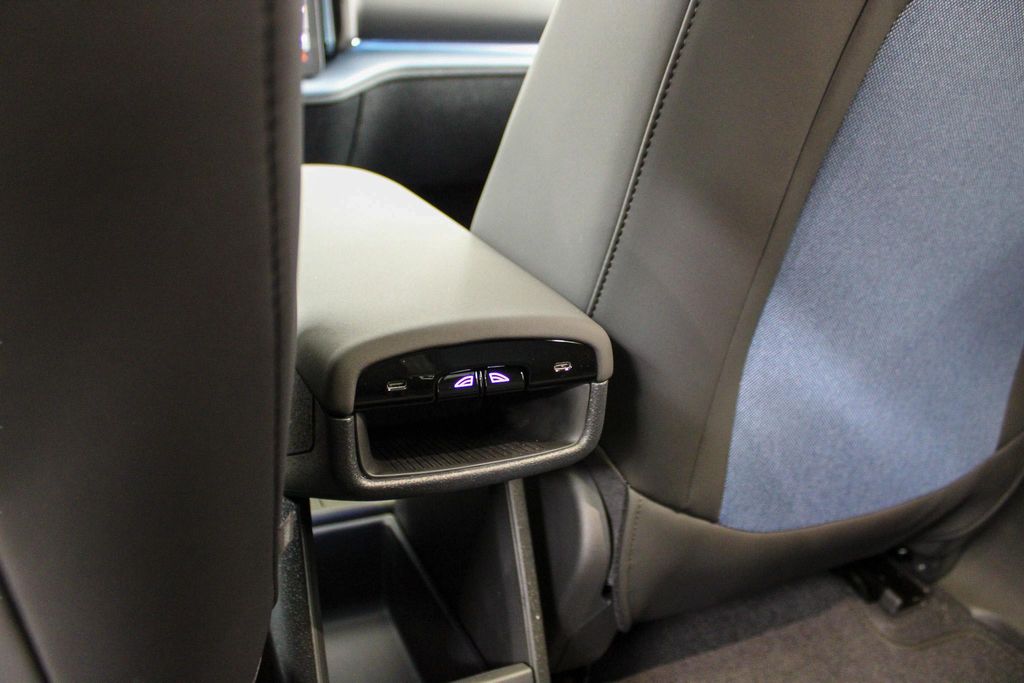 2026 Volvo EX30 Ultra - Photo 26