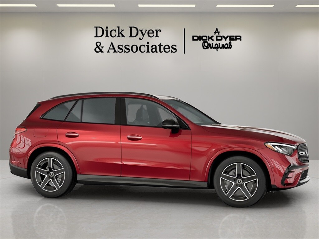 2025 Mercedes Benz GLC 300 photo 4