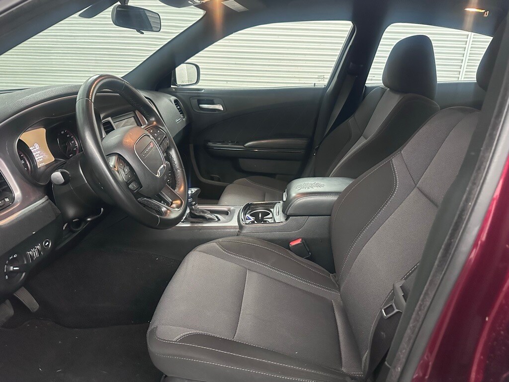 2022 Dodge Charger SXT photo 2