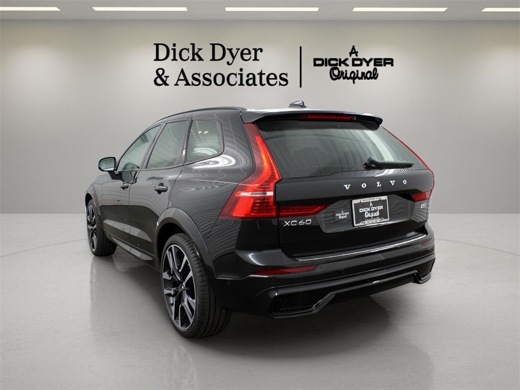 New 2025 Volvo XC60 B5 Ultra SUV
