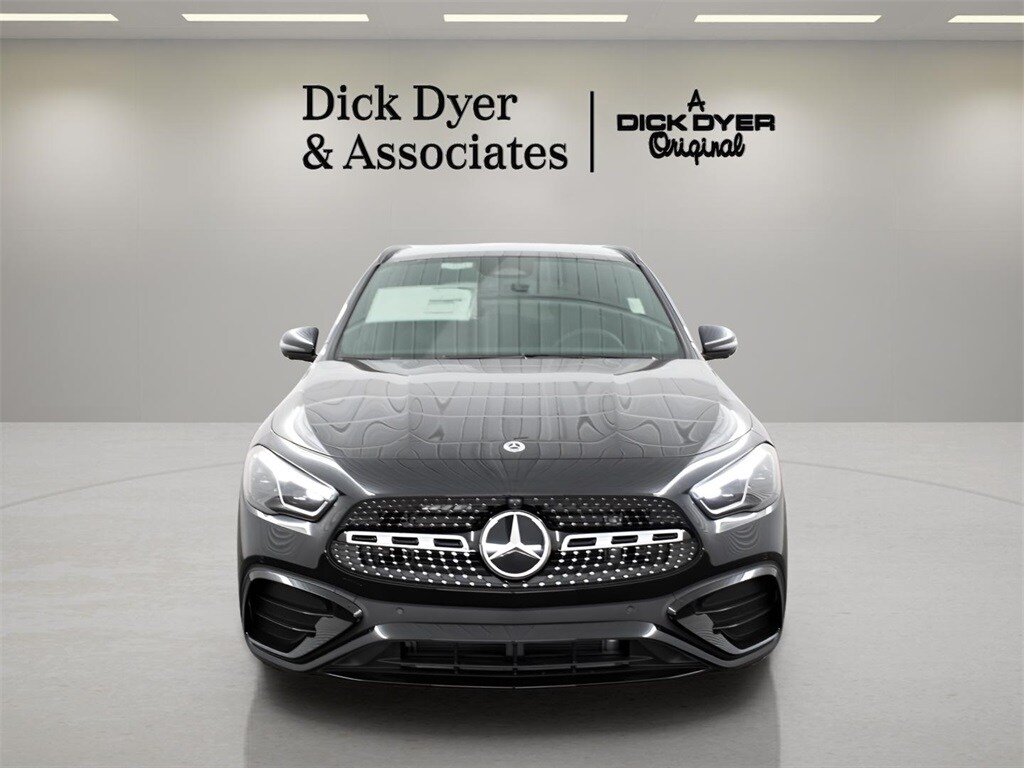 2025 Mercedes Benz GLA 250 photo 2