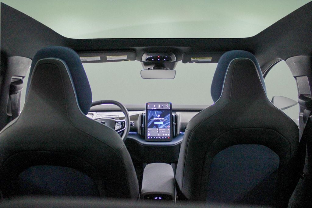 2026 Volvo EX30 Ultra - Photo 27