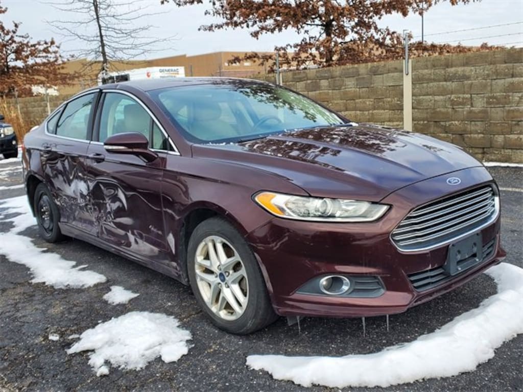 Used 2013 Ford Fusion SE Sedan