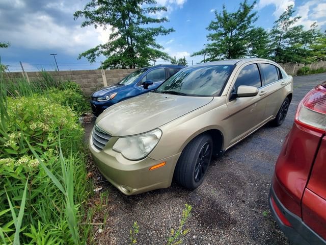 Used 2010 Chrysler Sebring Limited with VIN 1C3CC5FB6AN158720 for sale in Southgate, MI
