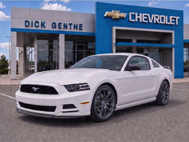 2014 Ford Mustang V6