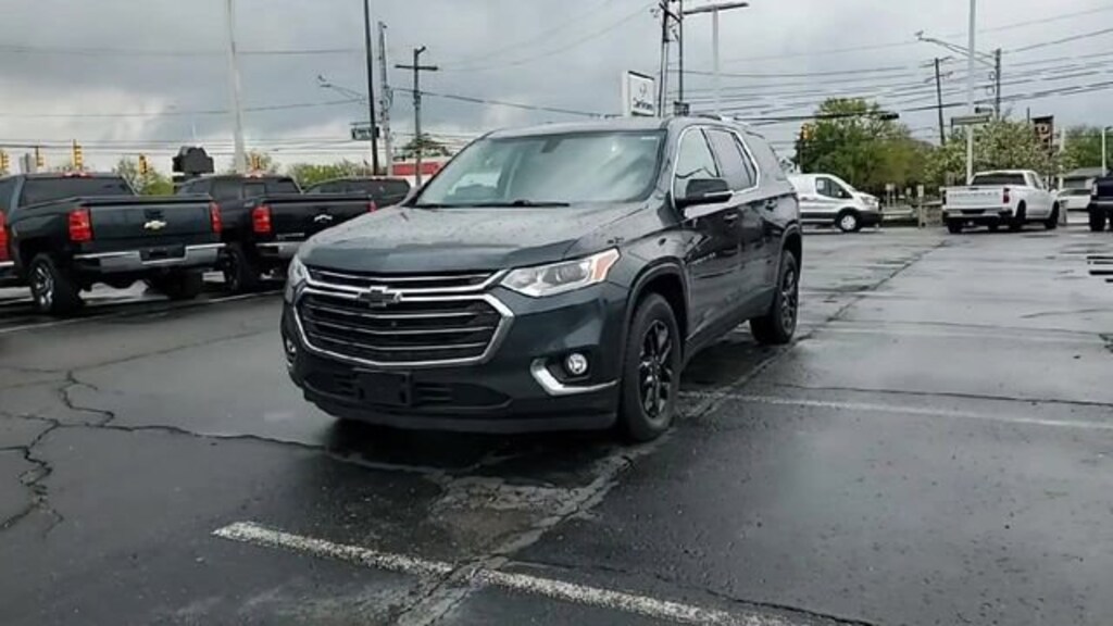 Used 2018 Chevrolet Traverse LT Cloth SUV