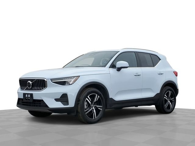 2025 Volvo XC40 B5 Core Bright AWD's photo
