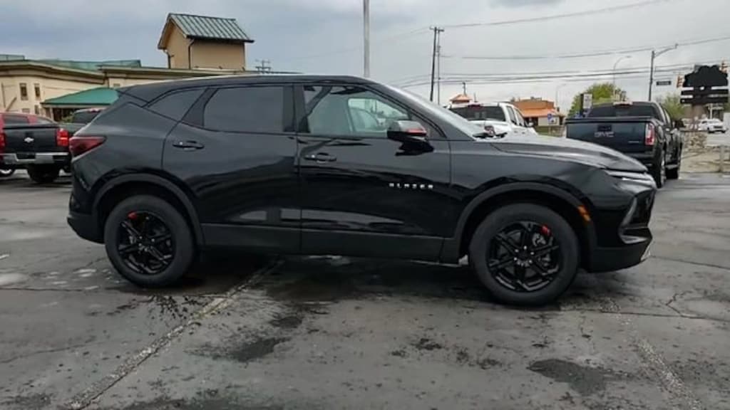 Used 2025 Chevrolet Blazer 2LT SUV