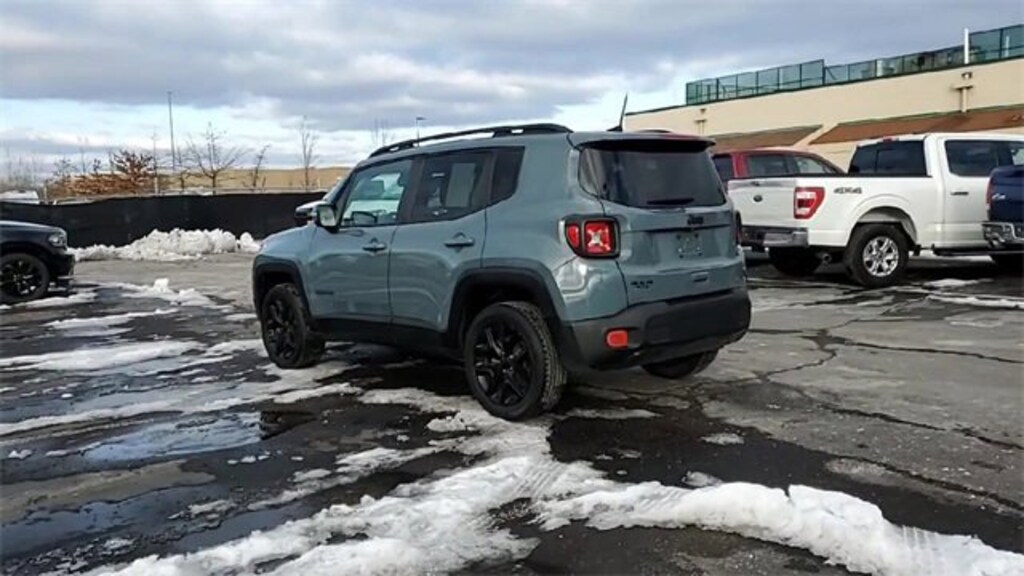 Used 2018 Jeep Renegade Altitude 4x4 SUV
