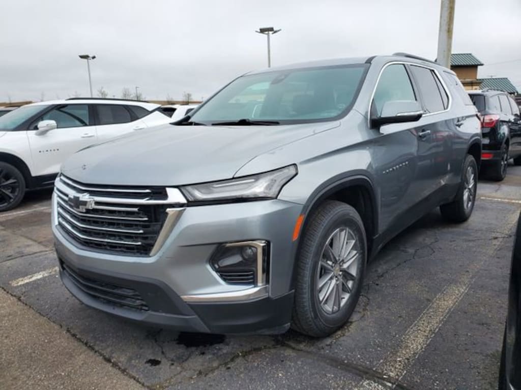 Used 2023 Chevrolet Traverse LT Cloth SUV